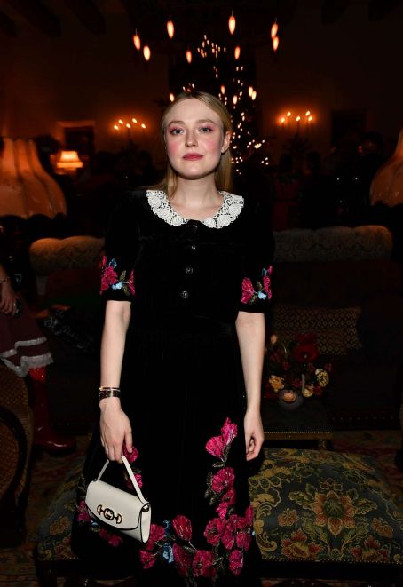 Dakota Fanning – Pictured at ‘Eat The Sun’ by Floria Sigismondi book