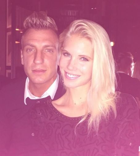 Maxi López and Daniela Christiansson