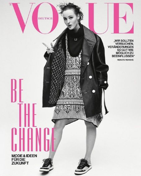 Renate Reinsve, Vogue Magazine October 2022 Cover Photo - Germany