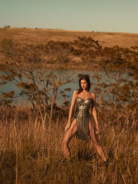 Vanessa Fuchs - L'Officiel Magazine Pictorial [Brazil] (October 2020)