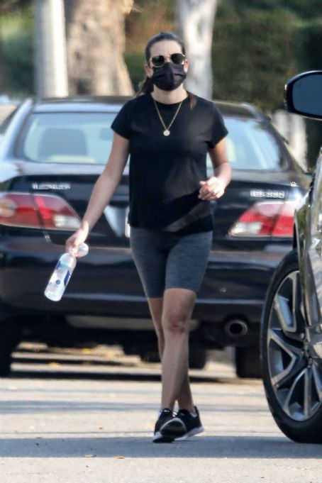 Lea Michele – Out in Brentwood