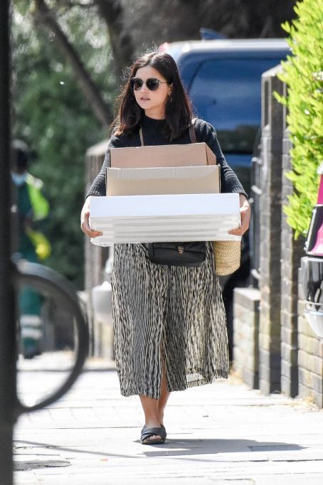 Jenna Coleman – Out in London | Jenna Coleman Picture #102284539 - 454