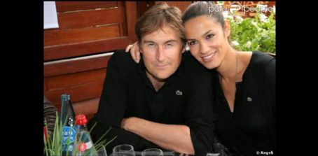 Elisa Tovati and Sebastien Saussez - Dating, Gossip, News, Photos