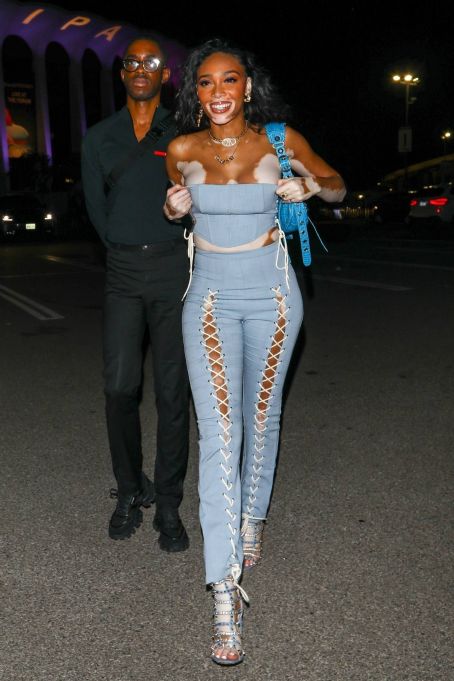 Winnie Harlow – Leaving concert at The Forum in Inglewood | Winnie