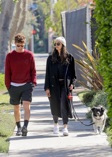 Nina Dobrev – Spotted On A Walk In Los Angeles | Shaun White Picture ...