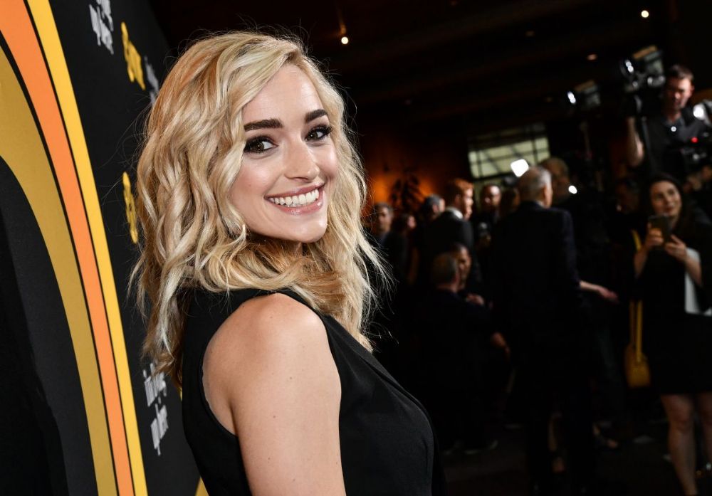 Who is Brianne Howey dating? Brianne Howey boyfriend, husband