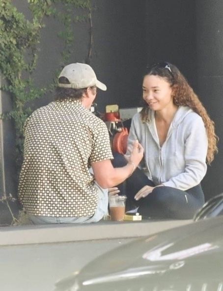 Ashley Moore – Spotted with her lover in Los Angeles