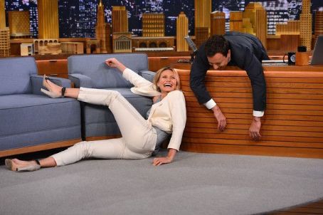 Cameron Diaz wears Boy By Band Of Outsiders - 'The Tonight Show Starring Jimmy Fallon'