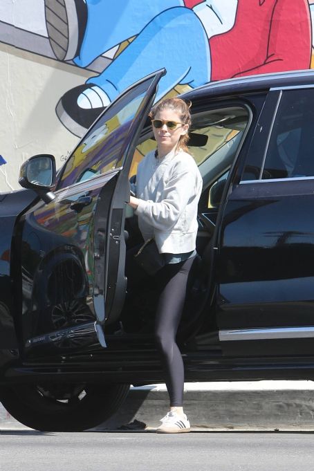Kate Mara – Seen at Easton Gym in West Hollywood