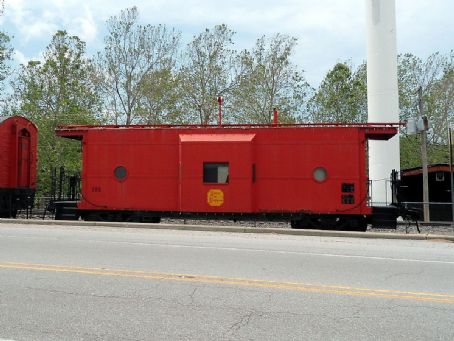 Kansas City Southern Railway Locomotive No. 73D and Caboose No. 385