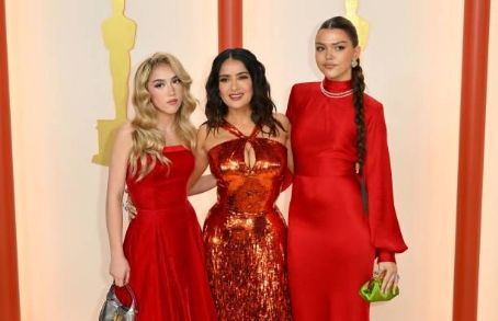 Valentina Paloma Pinault, Salma Hayek and Tess Bu Cuaron - The 95th Annual Academy Awards (2023)