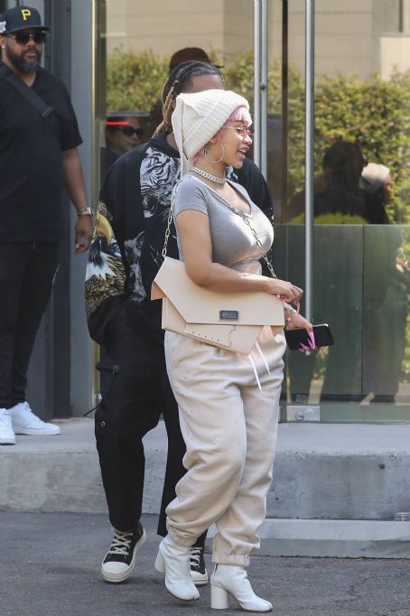 Cardi B – Shopping at H.Lorenzo on Melrose Avenue in West Hollywood