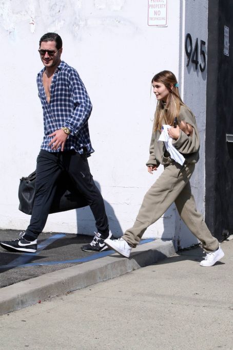 Olivia Jade Giannulli Seen Leaving Dwts Practice On Wednesday In Los Angeles Famousfix