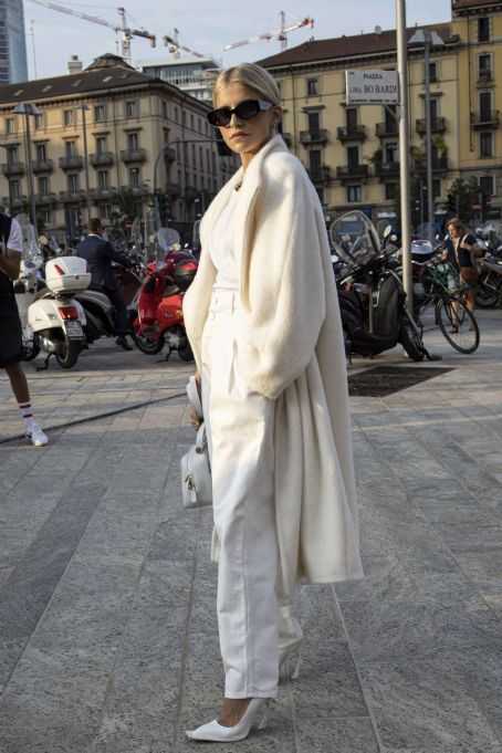 Caroline Daur – Arrives to Alberta Ferretti Show at Milan Fashion Week ...