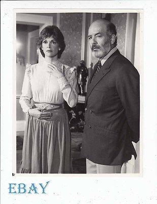 Pernell Roberts and Jessica Walter