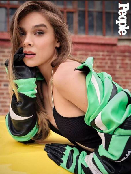 Hailee Steinfeld - People Magazine Pictorial [United States] (May 2023)