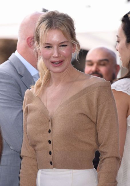 Renee Zellweger – Harry Connick Jr. Honored with a Star on the Hollywood Walk of Fame