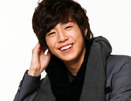 Hyun-Woo Lee