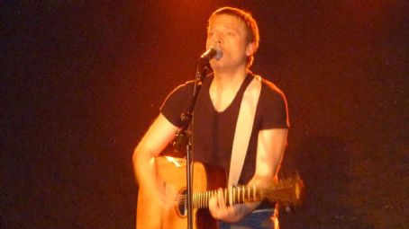 Elias (singer)