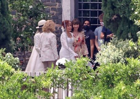 Jane Fonda – Filming ‘Book Club 2’ in the Castello della Castelluccia outside Rome