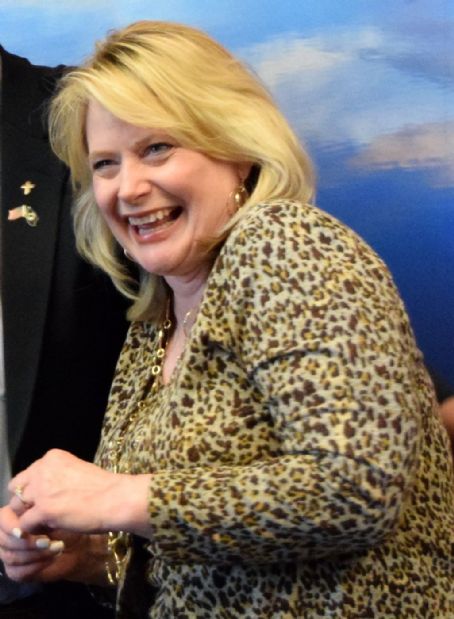 Cynthia Coffman (politician)