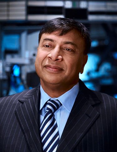 Who is Lakshmi Mittal dating? Lakshmi Mittal girlfriend, wife