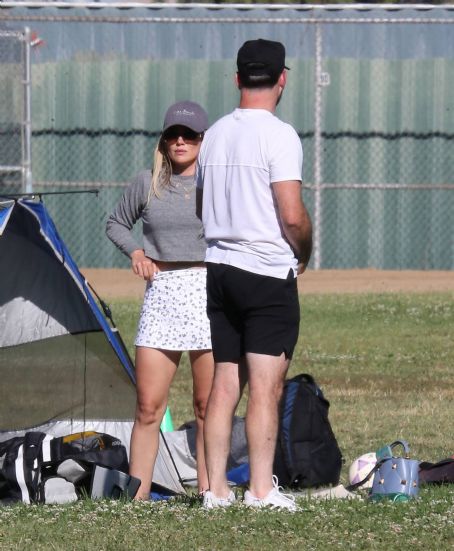 Hilary Duff – With ex husband Mike Comrie on the soccer pitch in Los Angeles