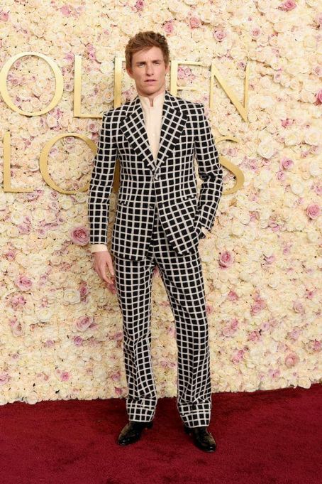 Eddie Redmayne wears Valentino -  82nd Golden Globe Awards