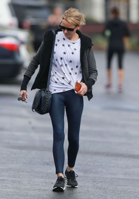 Naomi Watts in Tights Leaves a gym in Los Angeles | Naomi Watts Picture