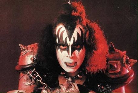 Who is Gene Simmons dating? Gene Simmons girlfriend, wife