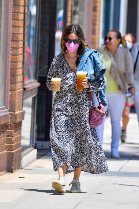 Rachel Bilson – In oversized dress out for coffee in Santa Monica