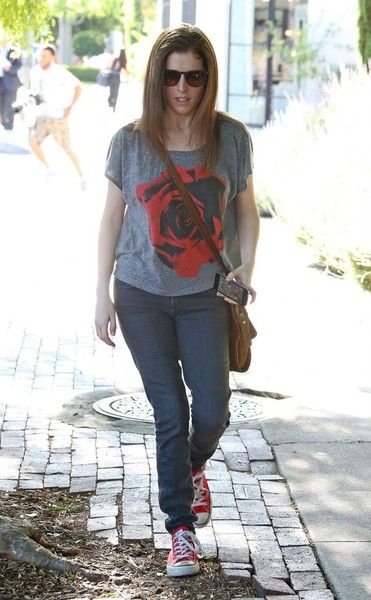 Anna Kendrick Goes Out in Hollywood