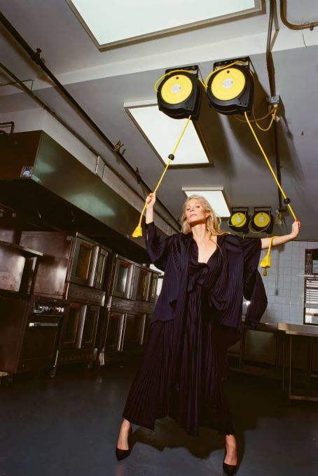 Gwyneth Paltrow – Family Style (March 2025)
