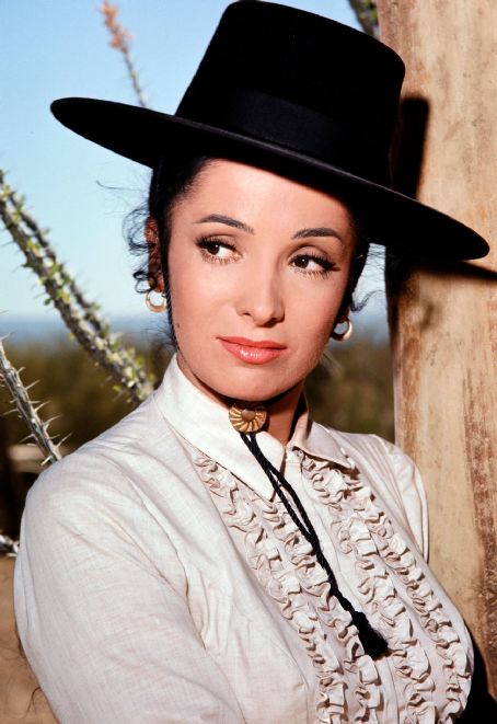 Linda Cristal
