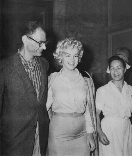 Arthur Miller and Marilyn Monroe - FamousFix