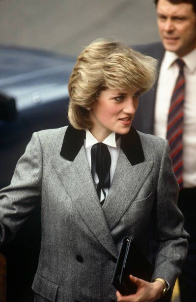 PRINCESS DIANA VISITING THE LISSON GROVE HEALTH CENTRE, LONDON, BRITAIN ...