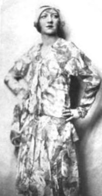 Nina Olivette