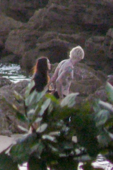 Megan Fox and Machine Gun Kelly – Spotted on the beach in San Juan – Puerto Rico