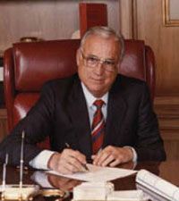 William G. Bennett (gaming executive)