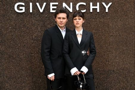 Nicola Peltz – Brooklyn Beckham attends the Givenchy Womenswear SS 2023 show