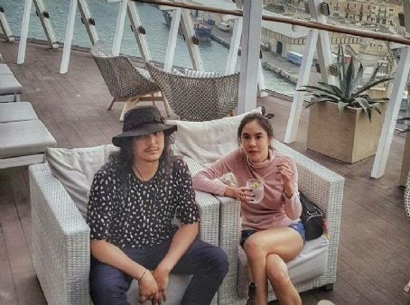 Sina Oonthornphan and Pattarasaya Kreuasuwansri - Breakup