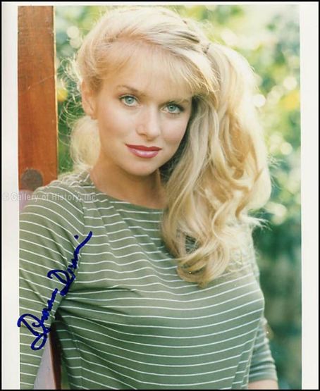 Donna Dixon | Donna Dixon Picture #53882365 - 454 x 555 - FanPix.Net