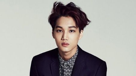Krystal Jung and Kim Jongin - Dating