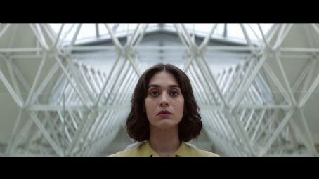 Extinction 53192900 - Lizzy Caplan