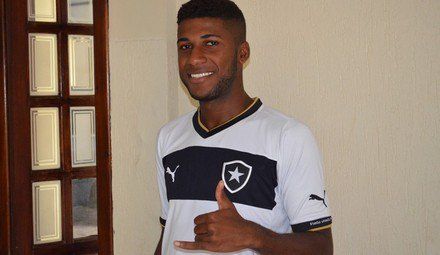 Emerson Raymundo Santos