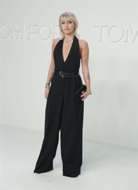 Miley Cyrus – 2020 Tom Ford AW20 Show in Hollywood | Miley Cyrus ...