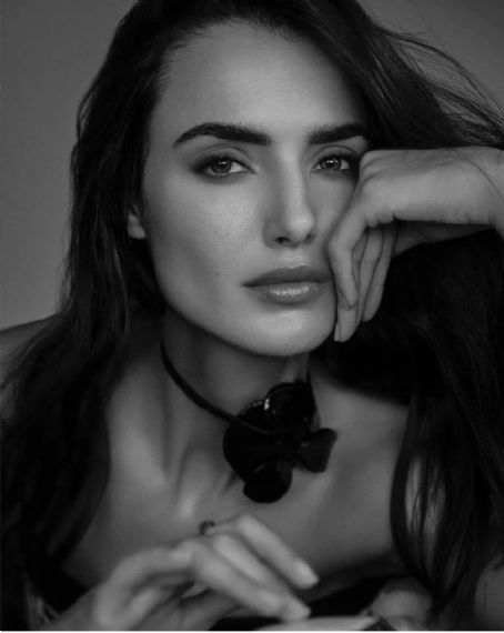 Who is Blanca Padilla dating? Blanca Padilla boyfriend, husband