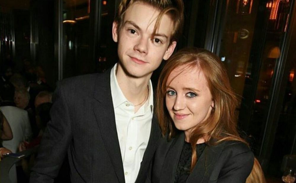 Thomas Brodie-Sangster and Isabella Melling - FamousFix