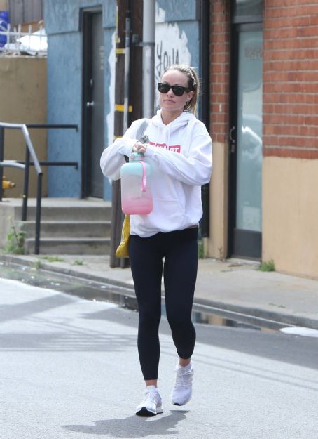 Olivia Wilde – Leaving the gym after a refreshing workout n Studio City