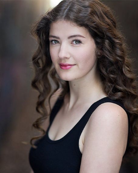 Sophie Hawkshaw Photo Gallery - FamousFix